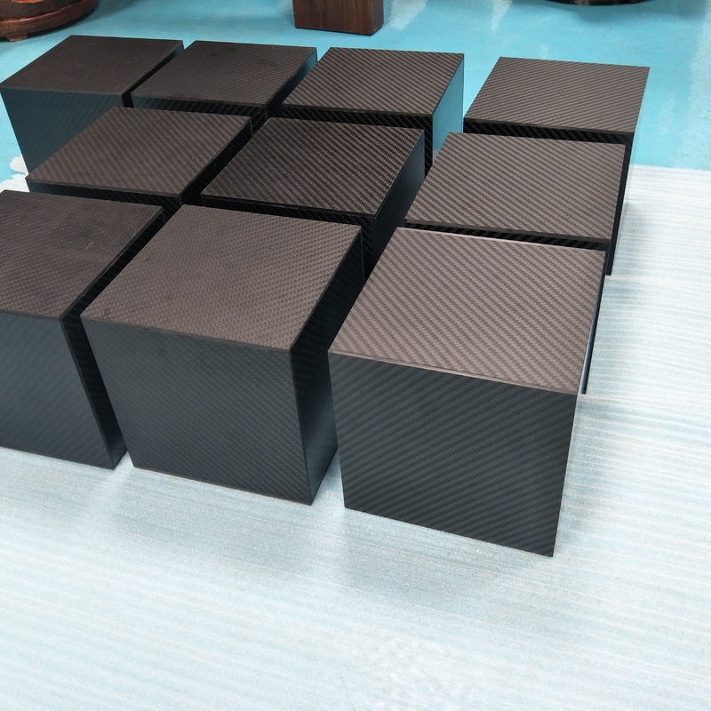 Un divers de taille de carbone en fibre de cube de coutume durable de boîte pour l'utilisation de calibrage de représentation